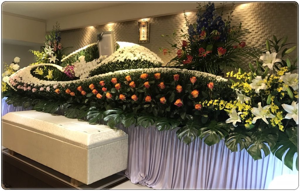生野区　葬儀社　生花祭壇　85
